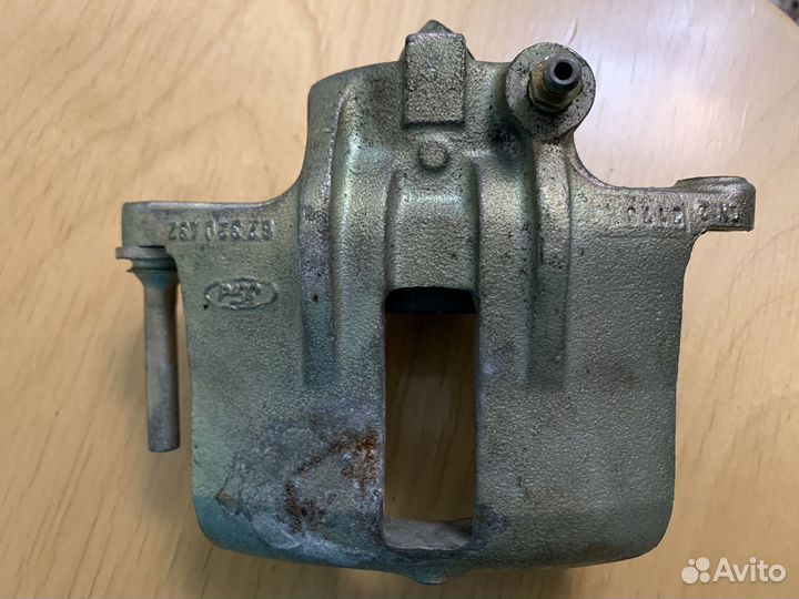 Новый тормозной суппорт ford sierra