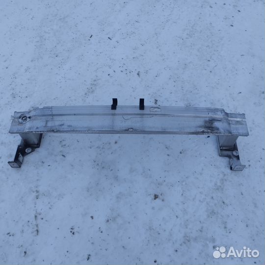 Усилитель переднего бампера Audi A1