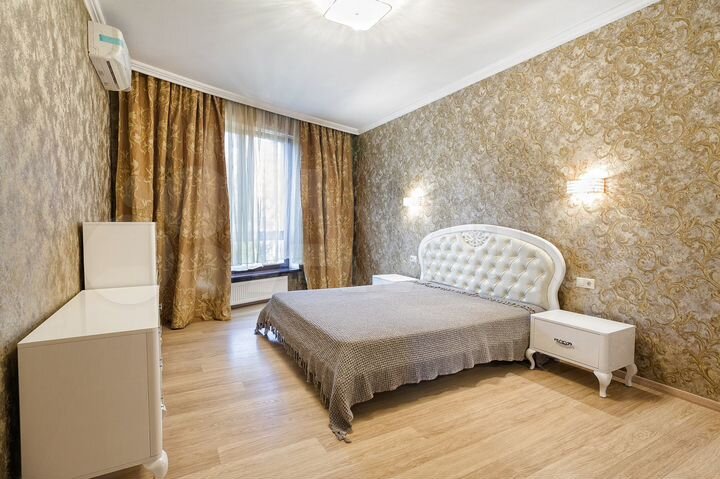 3-к. квартира, 90 м², 3/17 эт.