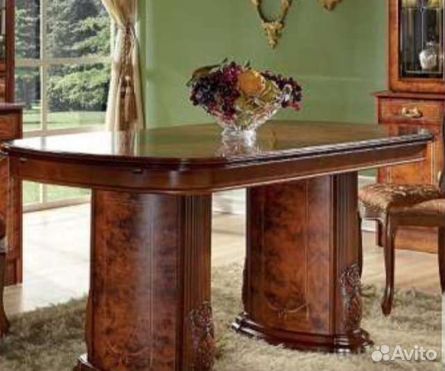 Комплект мебели в испанском стиле