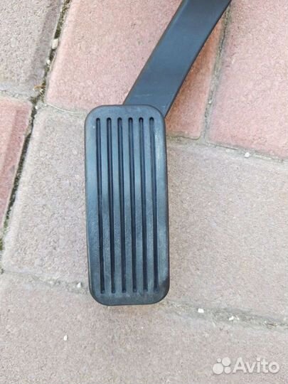 Педаль газа Faw Besturn b50