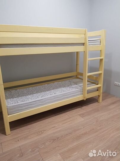 Двухъярусная кровать бу с матрасами