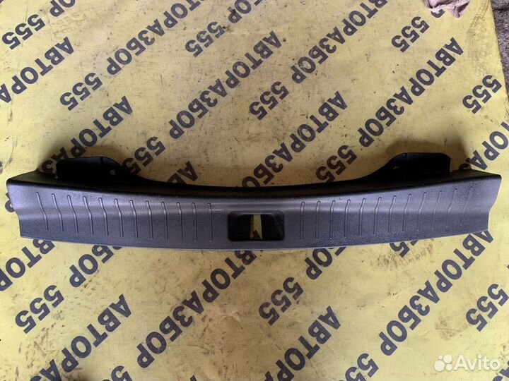 Обшивка багажника Lifan X60