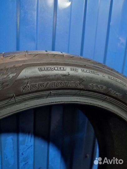 Bridgestone Turanza T005 255/40 R20