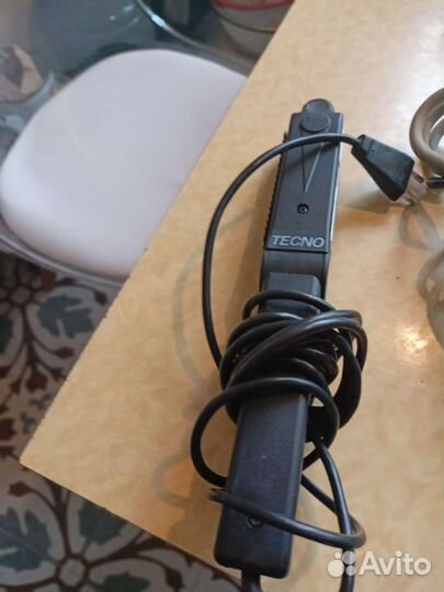 Утюжок для волос или плойка для локон