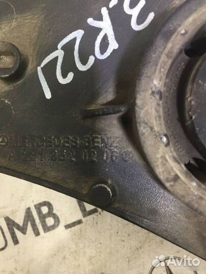Кронштейн редуктора моста задний Mercedes-Benz