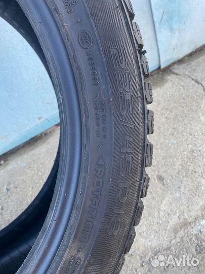 Nokian Tyres Hakkapeliitta 9 235/45 R18