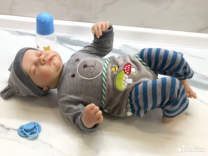 Кукла Реборн мальчик 50 см + вещи