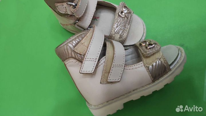 Ортопедические сандалии