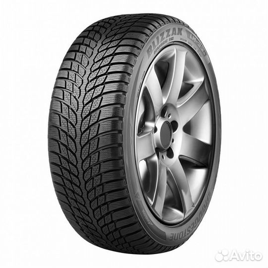 Bridgestone Blizzak LM-32 255/40 R18 99V