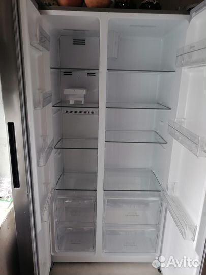 Холодильник новый