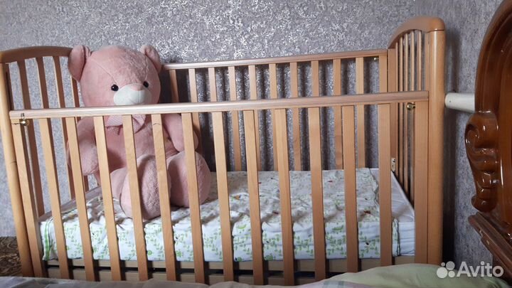 Детская кроватка