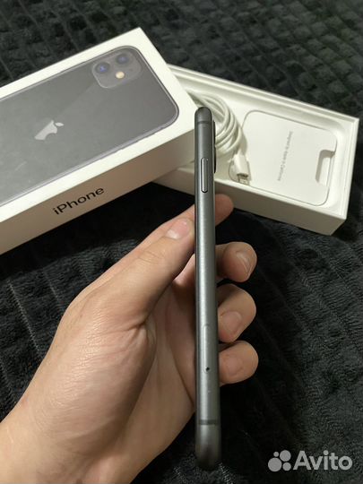 iPhone 11, 64 ГБ