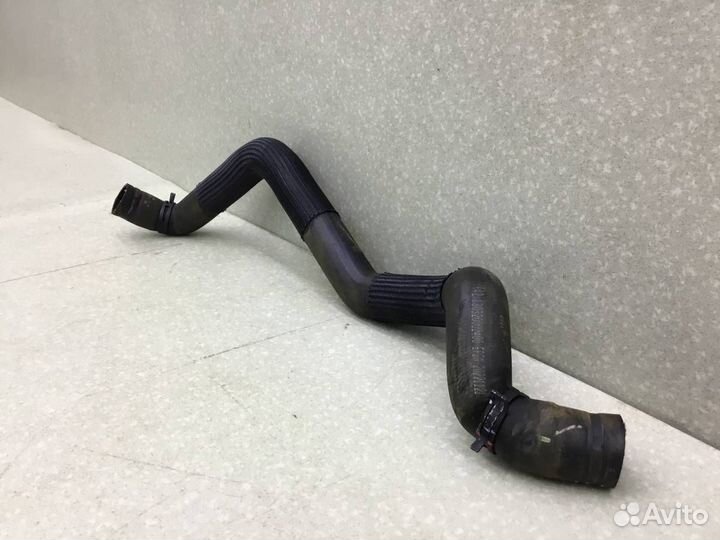 Патрубок радиатора охлаждения JAC JS6 2022 1303200U2400