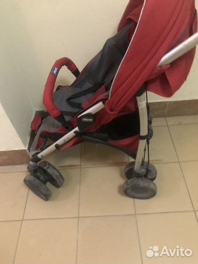 Продам прогулочную коляску