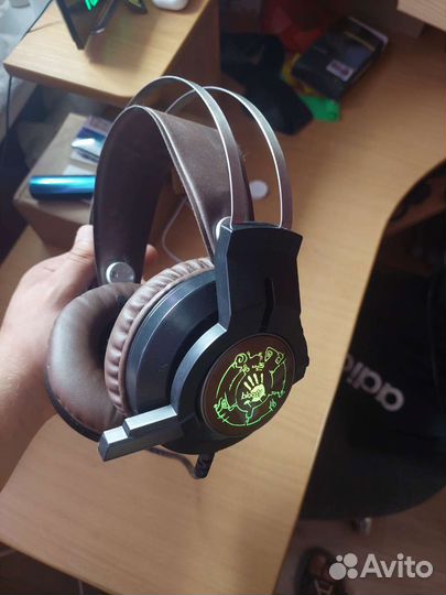 Игровая переферия: наушники,клавиатура