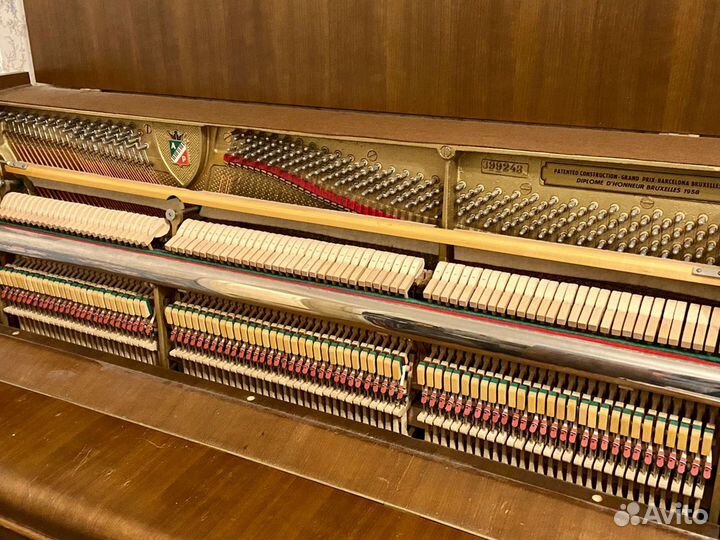 Пианино Petrof