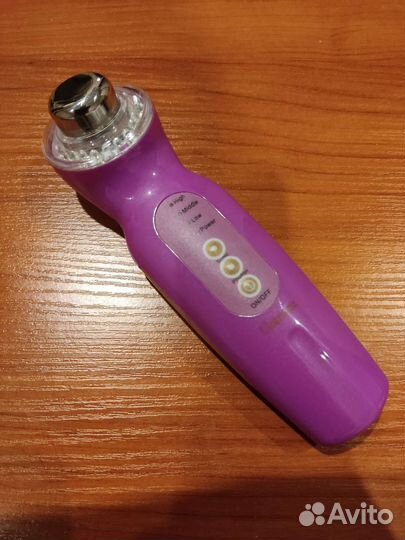 Массажер для лица 