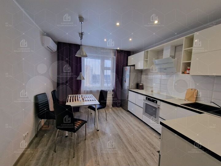 2-к. квартира, 60 м², 14/16 эт.