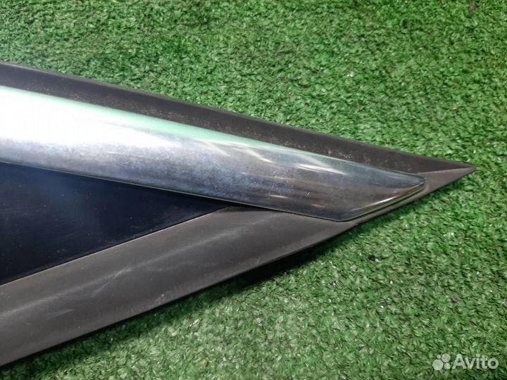 Накладка крыла переднего правого Peugeot 3008 2010