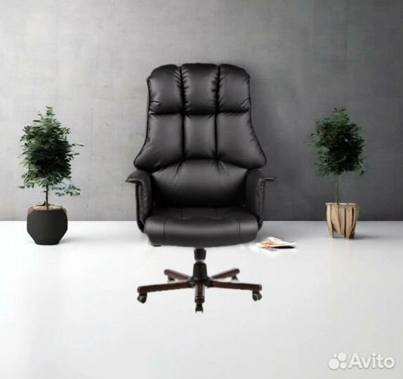 Кресло до 200 кг Монблан экс кожа черная