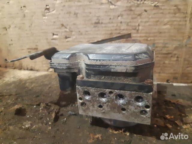 Блок управления ABS Nissan X-Trail