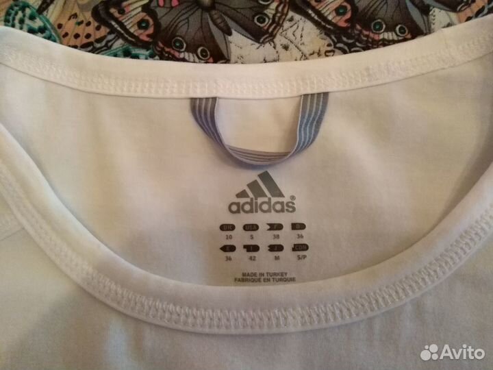 Продаю спортивный костюм