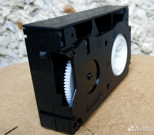 Видеокассеты VHS-C Panasonic HD Extra и TDK HD(EC