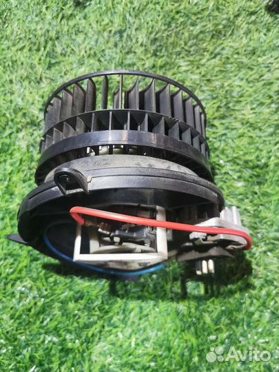 Моторчик отопителя Mercedes-Benz CLK-Class I W208