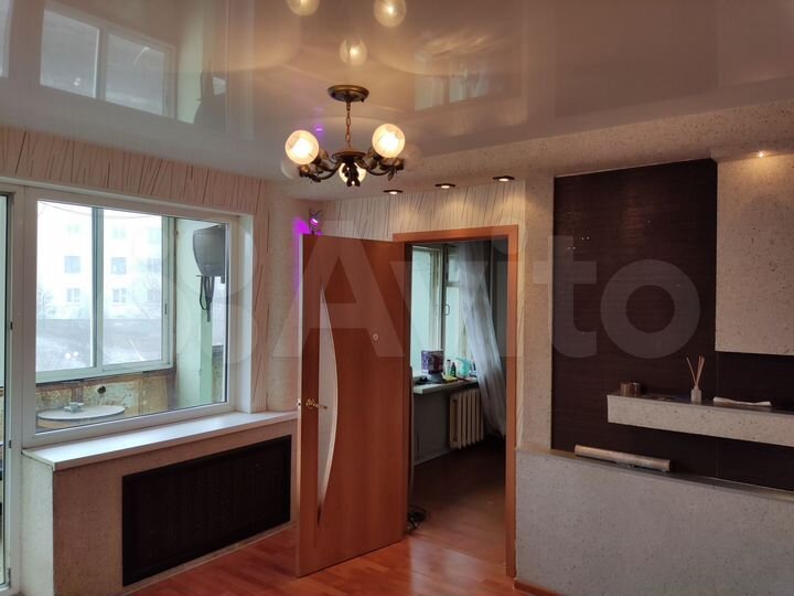 3-к. квартира, 57 м², 4/9 эт.