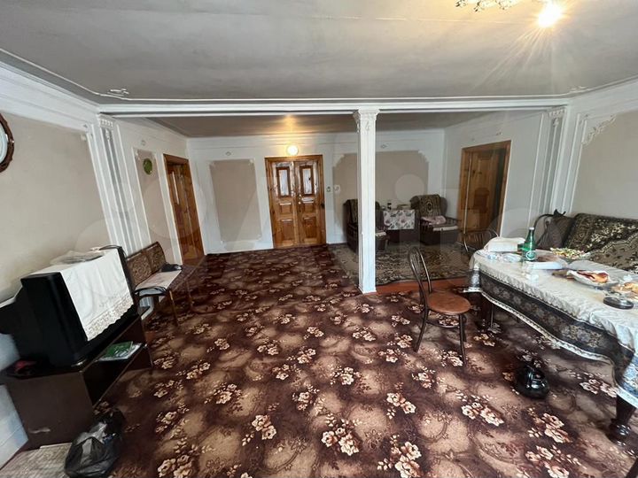 Дом 335 м² на участке 25 сот.