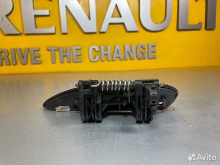 Ручка двери внешняя правая Renault Logan K7M A812