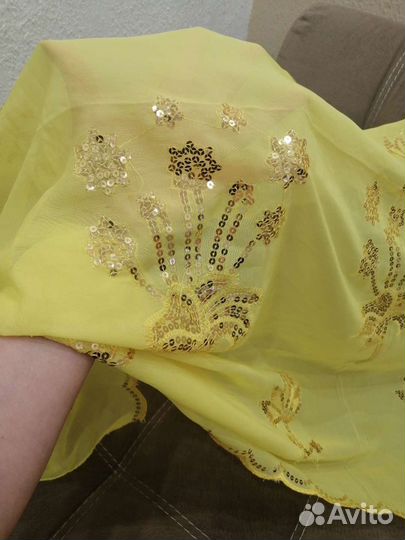 Нарядный шарф, палантин, парео