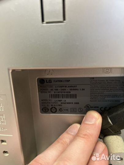Монитор LG flatron L1720P