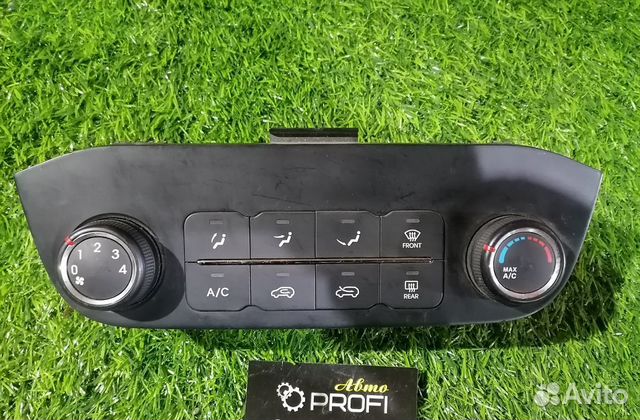 Блок управления климатом Kia Sportage 3 (SL)