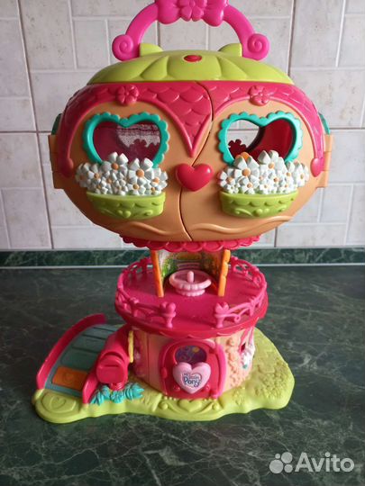 Детский игрушечный домик