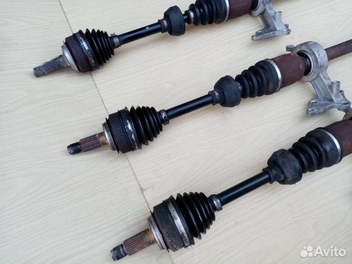 Привод правый Honda Civic 4D 2006-2012