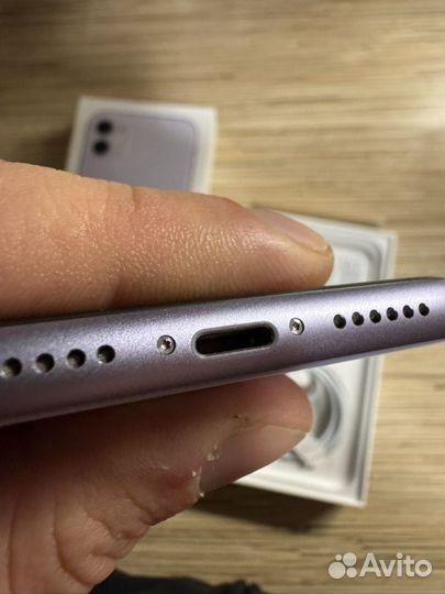 iPhone 11, 64 ГБ