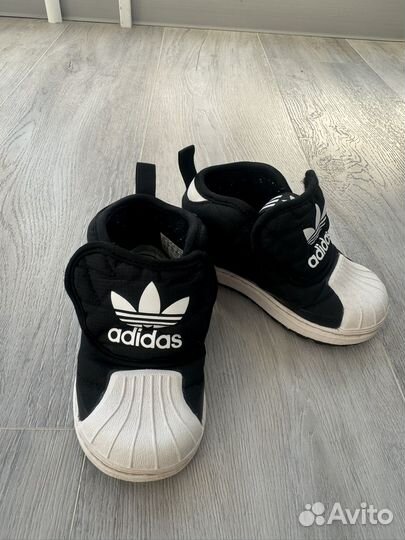 Кроссовки adidas 23 размер