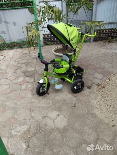 Трехколесный велосипед коляска