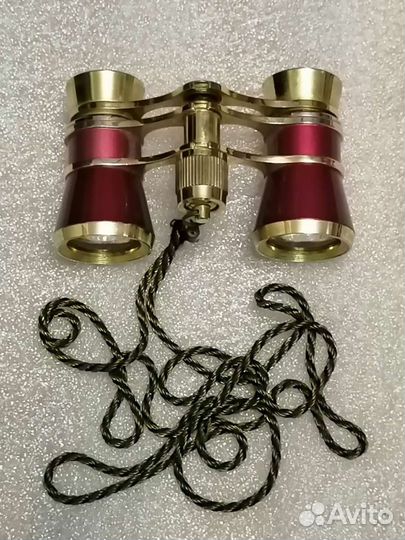 Бинокль театральный