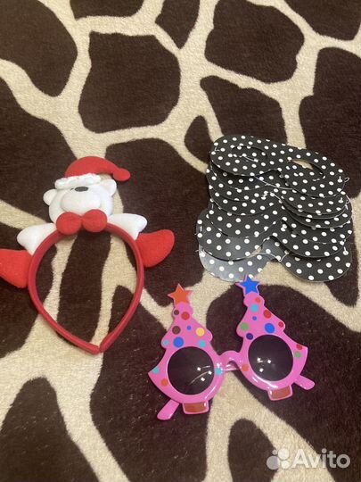 Новогодние атрибуты (маски, очки, ободок)