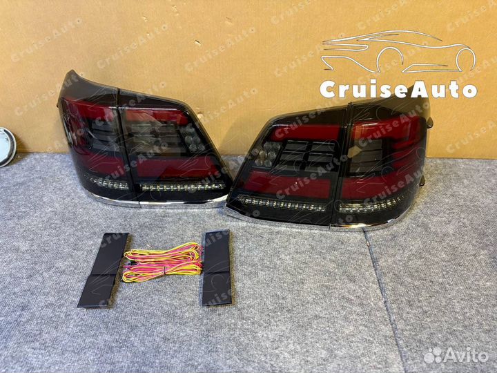 Бегающие стопы Land Cruiser 200 2007-2015 LED