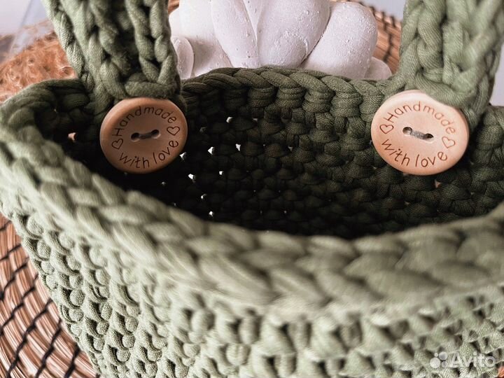 Корзинка вязаная из трикотажной пряжи зеленая