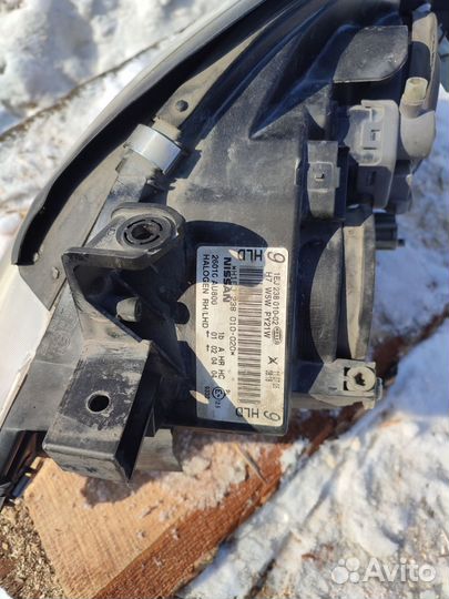 Фара передняя правая Nissan Primera (P12)