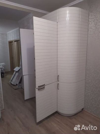 Шкаф в гостиную