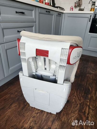 Детское автокресло romer king II Ls