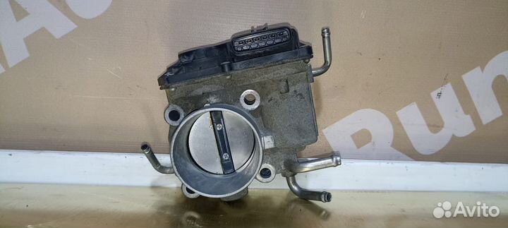 Дроссельная заслонка Toyota Camry Alphard Avensis