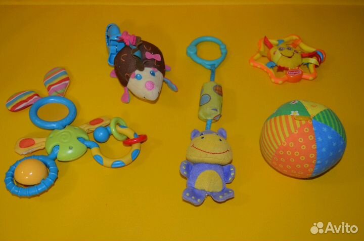 Погремушки+мягкие игрушки+развивающие игрушки
