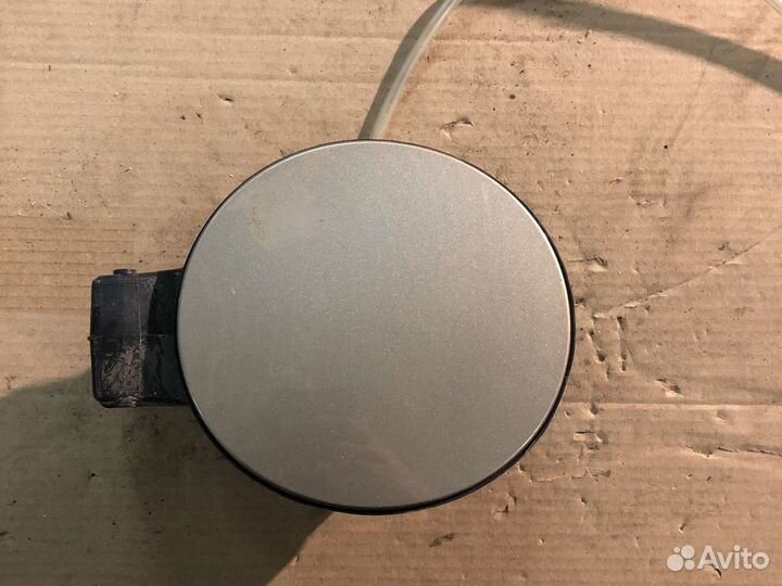 Volkswagen polo лючок бензобака